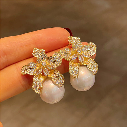 Bloom Pearl Earrings