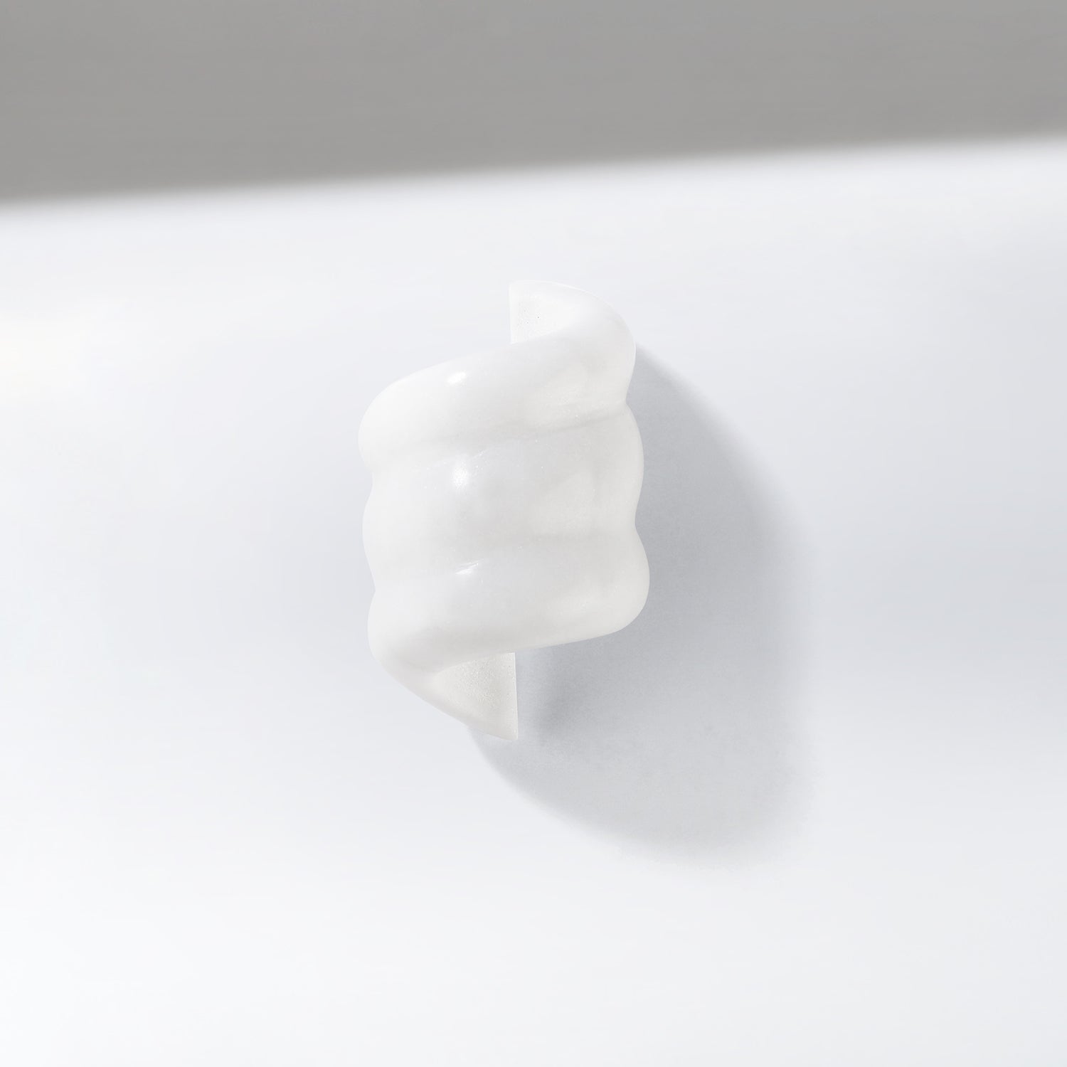 White marble shell shaped napkin holder