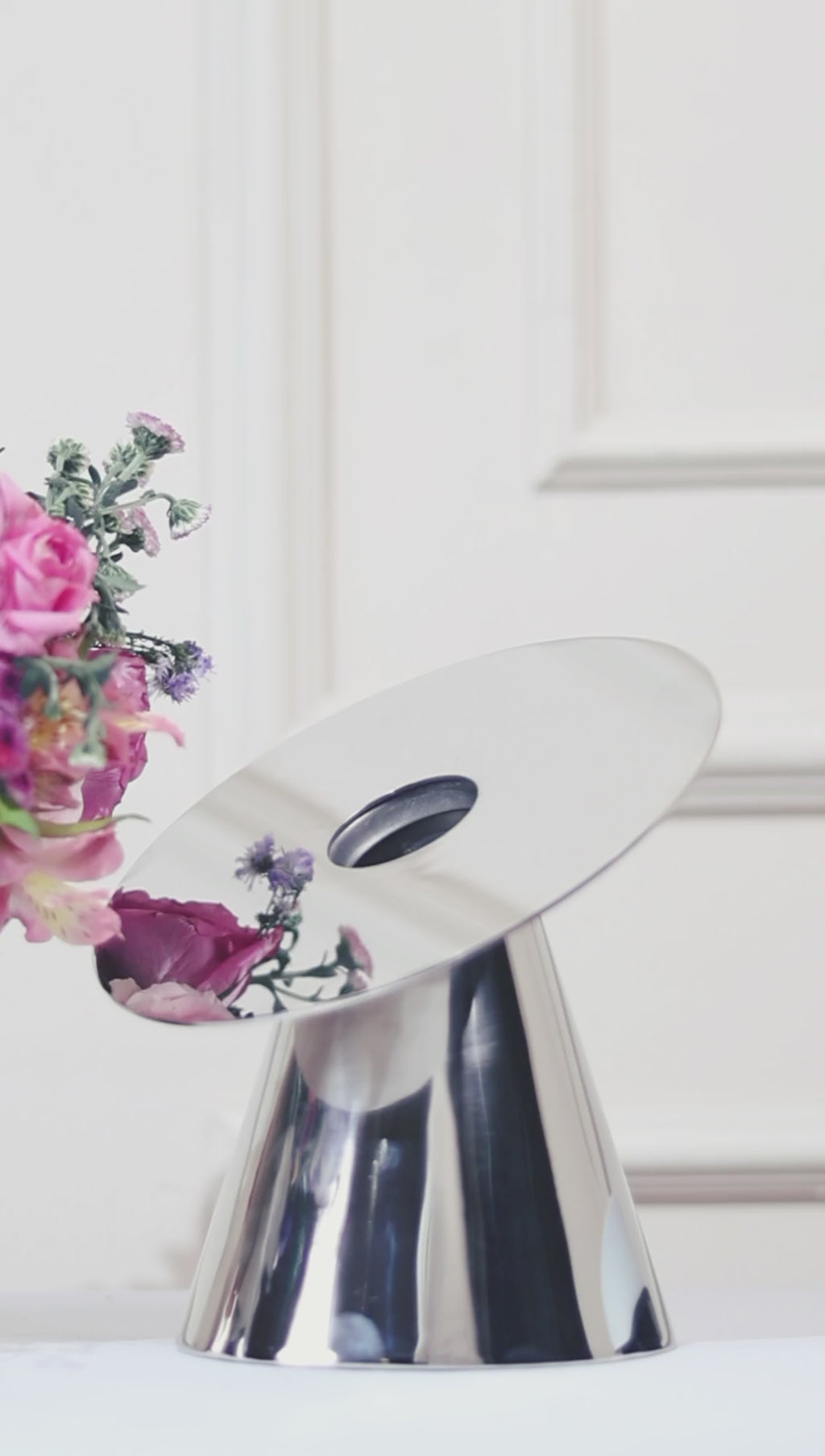 The Reflekt Vase ©